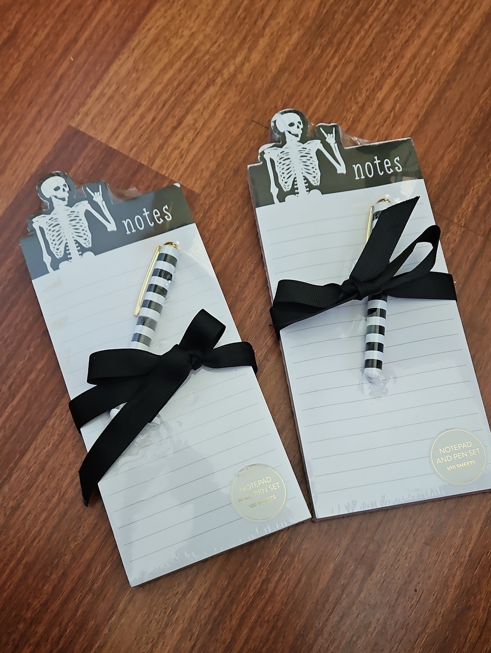 Pair Of ÈCCOLO Megnetic Notepad List Pad & Pen Set Skeleton "Rock On" 100 Sheets